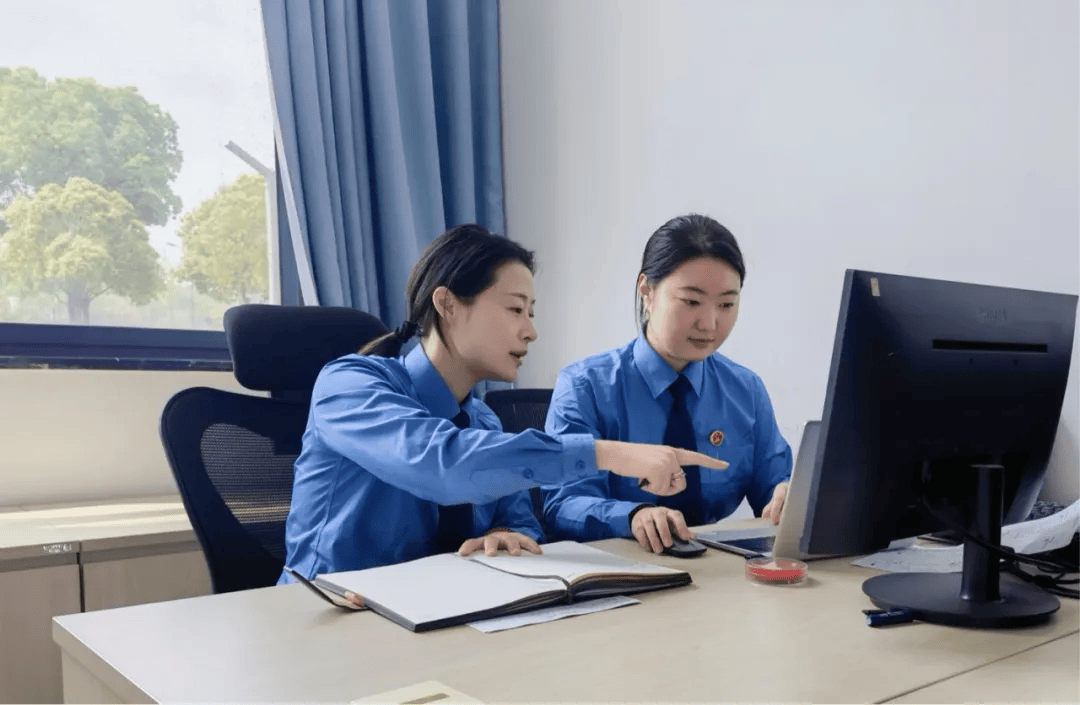 皇冠信用網会员
_为何“老赖”还能坐一等座出行皇冠信用網会员
?