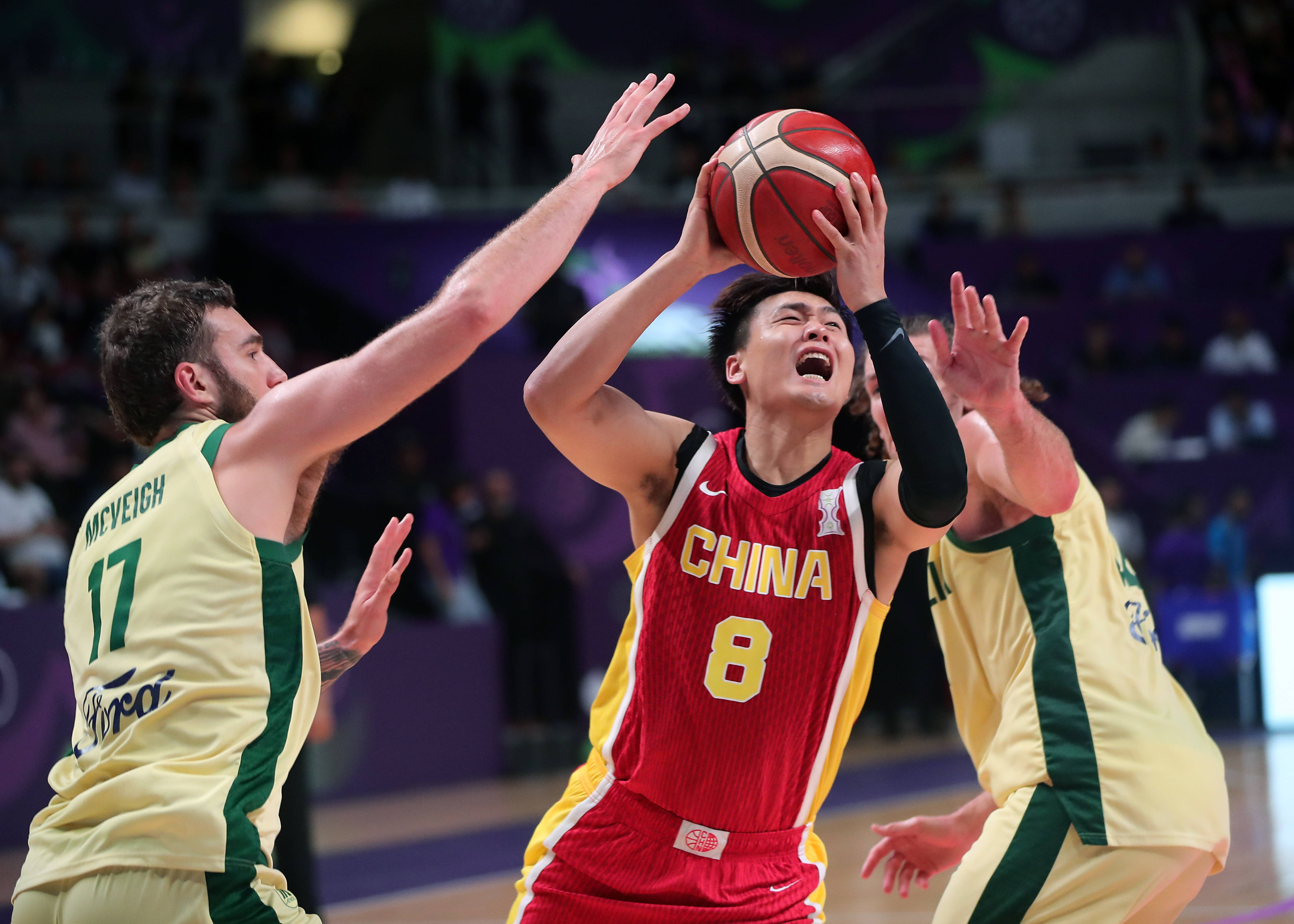 法尔肯贝里vs桑德维肯斯
_重磅法尔肯贝里vs桑德维肯斯
!北京首钢希望在注册截止日前交易得到赵睿