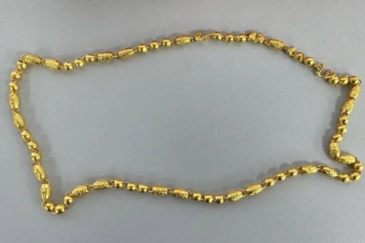 皇冠信用網怎么租
_金项链里发现大量不明金属皇冠信用網怎么租
，多家金店中招，警方：2人在黄金中掺铼