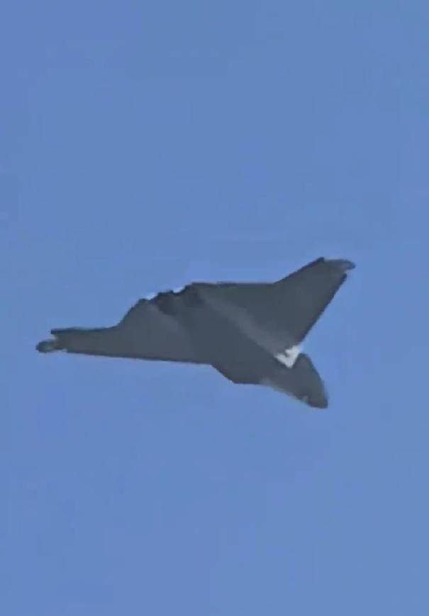 皇冠信用网出租
_无空速管皇冠信用网出租
，疑似第二架歼-50：美国精神胜利法，新六代机东亚决战