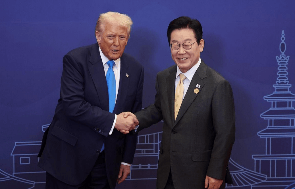 皇冠皇冠信用网平台
_特朗普承认中美平起平坐皇冠皇冠信用网平台
，当面称中方不好对付，中方只说了12个字